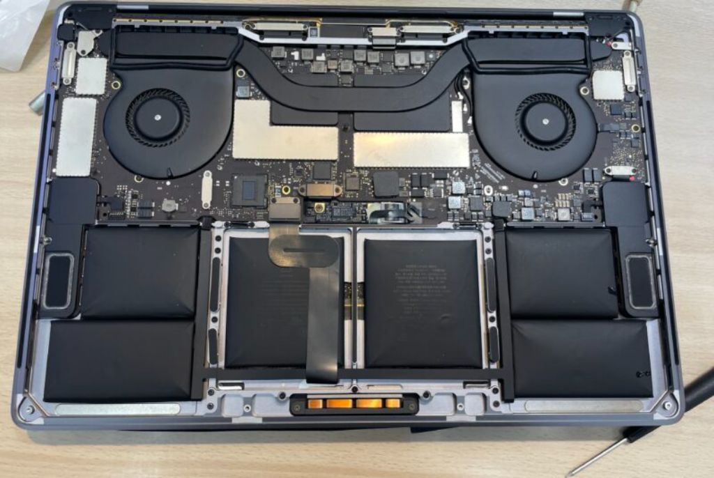 Chuyên sửa máy tính Macbook ở TPHCM tận tâm nhất