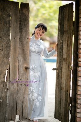 Chụp hình áo dài nghệ thuật bao nhiêu ở TP HCM