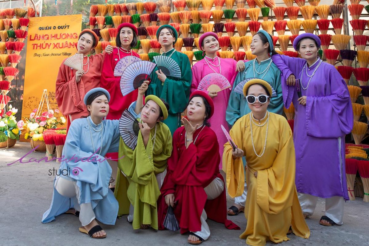 Thuê dịch vụ chụp ảnh ở huế cho nhóm đoàn giá bao nhiêu