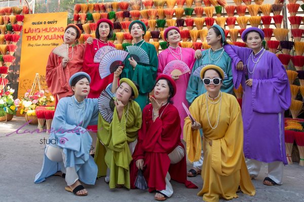 Thuê dịch vụ chụp ảnh ở huế cho nhóm đoàn giá bao nhiêu