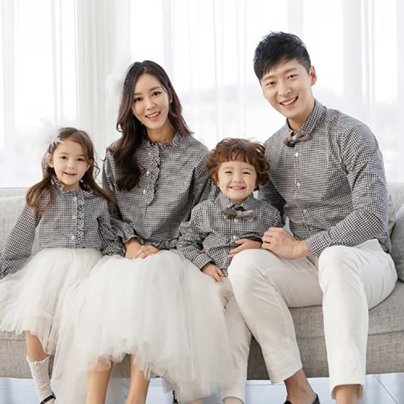 Chụp ảnh gia đình 4 người đẹp và ấn tượng Chụp ảnh gia đình 4 người đẹp và ấn tượng