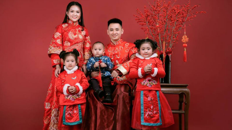 Địa Điểm Chụp Ảnh Tết Gia Đình 5 Người Năm 2025 Tại Hà Nội Địa Điểm Chụp Ảnh Tết Gia Đình 5 Người Năm 2025 Tại Hà Nội