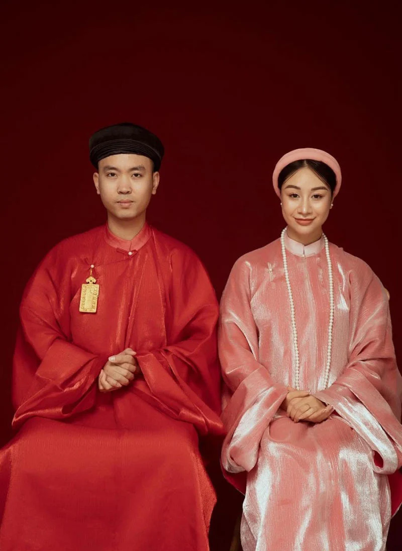 Xu hướng 2025 chụp hình áo dài ngũ thân cặp đôi mới nhất