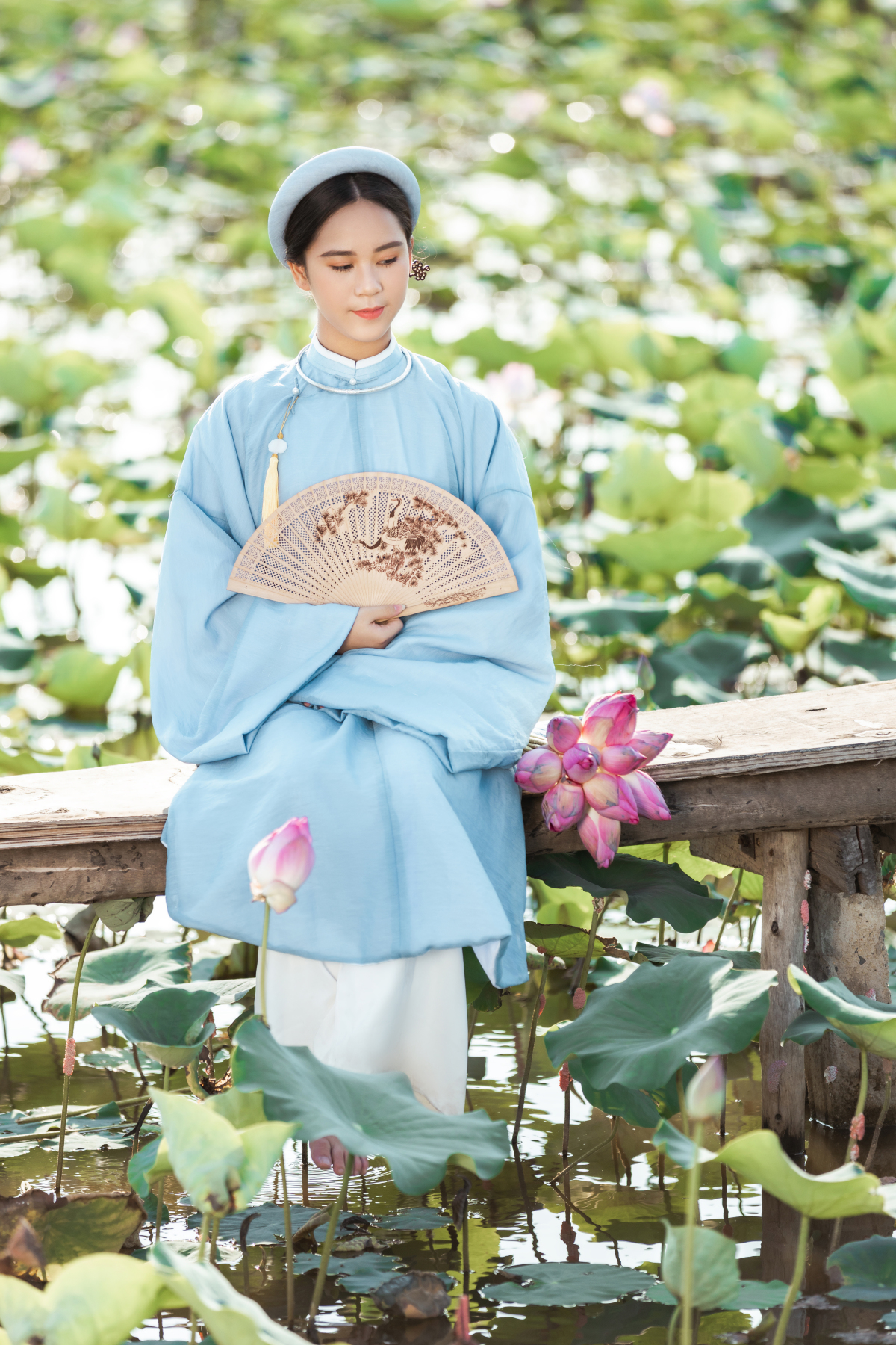 chụp hình áo dài ngũ thân tại Tp.HCM chụp hình áo dài ngũ thân tại Tp.HCM