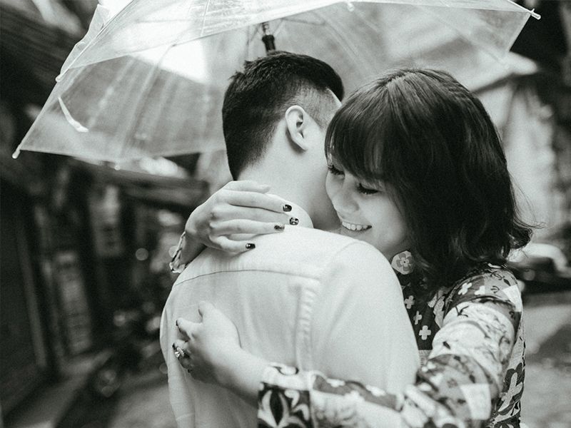 Studio chụp ảnh couple đen trắng tại Hội An uy tín, chất lượng