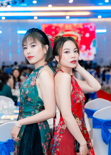 Chụp ảnh tất niên cuối năm tại Hà Nội Chụp ảnh tất niên cuối năm tại Hà Nội