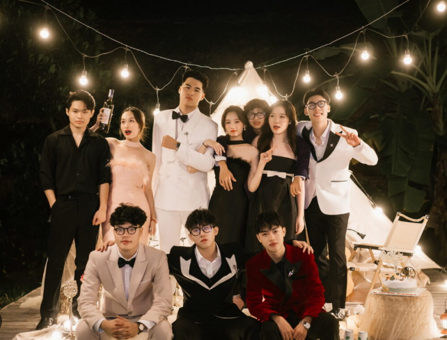 cách chụp ảnh tất niên cuối năm đẹp cách chụp ảnh tất niên cuối năm đẹp