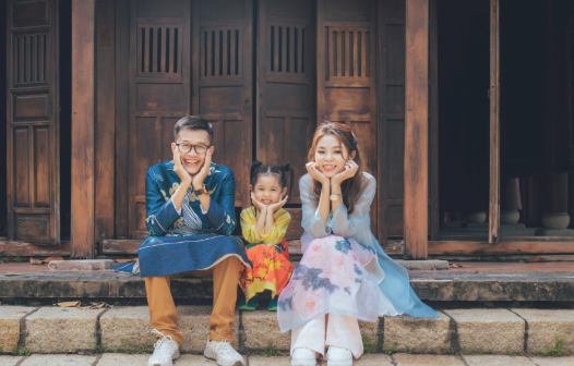 Tết sum vầy với bộ ảnh gia đình Tết tại Hà Nội ngày xuân Ất Tỵ 2025 Tết sum vầy với bộ ảnh gia đình Tết tại Hà Nội ngày xuân Ất Tỵ 2025