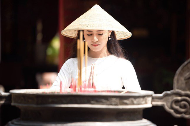 "Rộn ràng" chụp ảnh Tết 2025 sớm tại những ngôi chùa đẹp của giới trẻ "Rộn ràng" chụp ảnh Tết 2025 sớm tại những ngôi chùa đẹp của giới trẻ