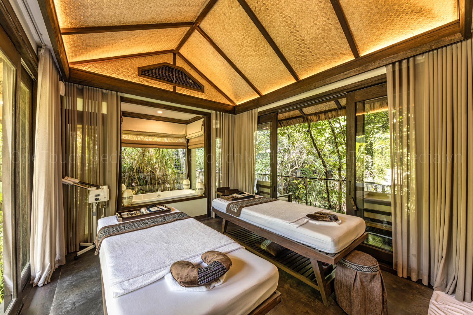 Reviews hot 10 dịch vụ chụp ảnh quảng cáo khách sạn, nhà hàng, resort tại Hà Nội