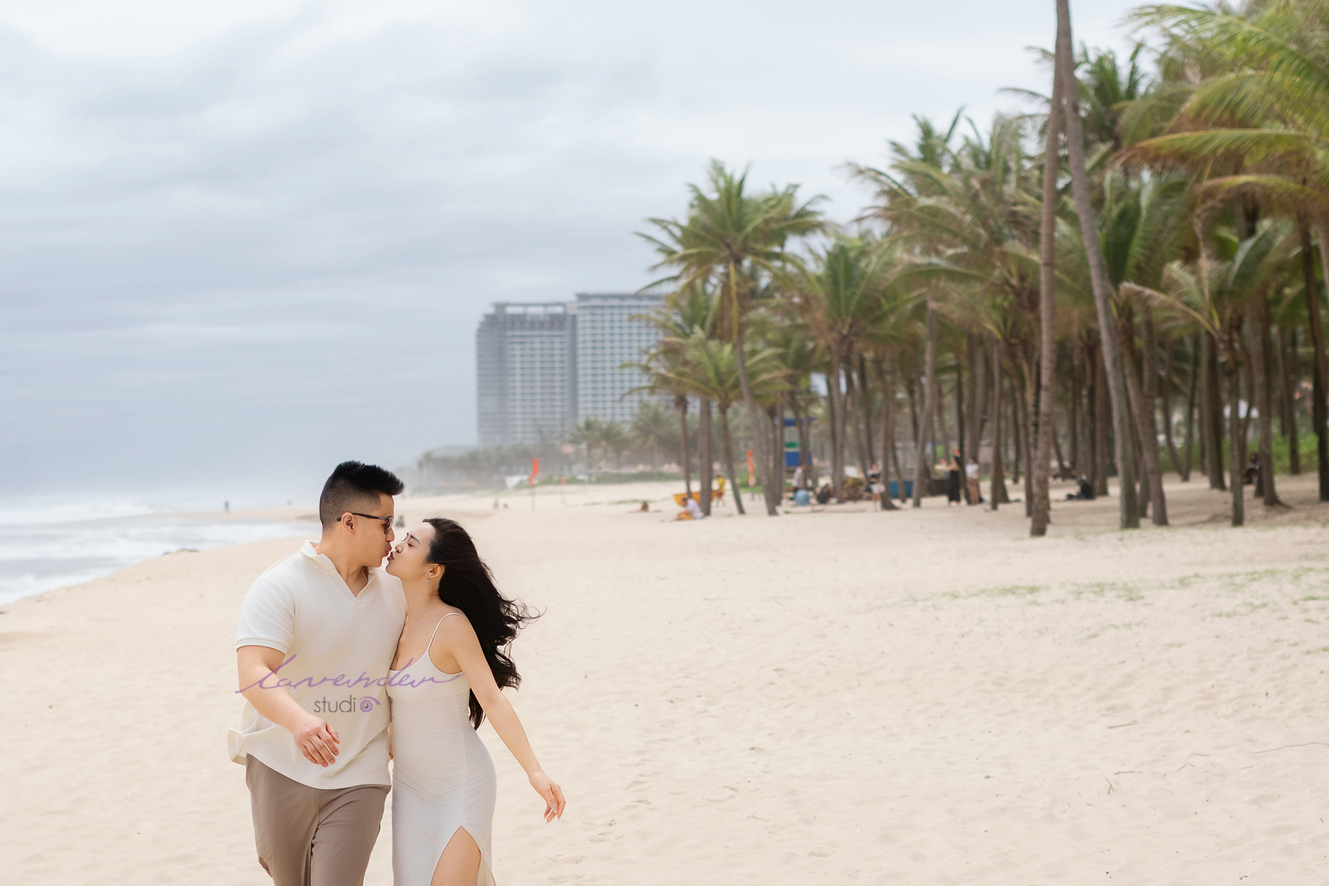 Giới trẻ yêu thích chụp hình couple để ghi dấu hành trình yêu Giới trẻ yêu thích chụp hình couple để ghi dấu hành trình yêu