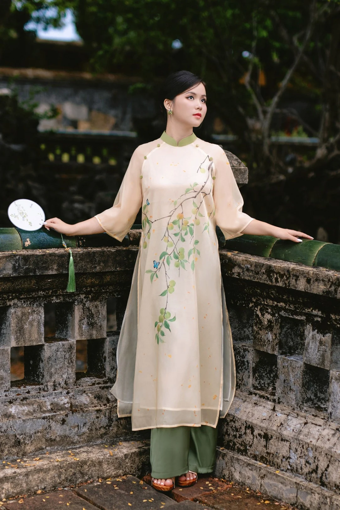 Chân Dung Áo Dài Tết Concept Hiện Đại, Tối Giản đổi mới phong cách năm Bính Ngọ Chân Dung Áo Dài Tết Concept Hiện Đại, Tối Giản đổi mới phong cách năm Bính Ngọ