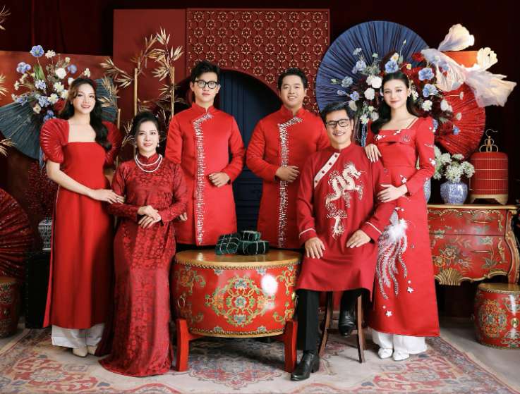 Chụp ảnh gia đình áo dài Tết 2026 tại Hà Nội – Đậm nét xuân