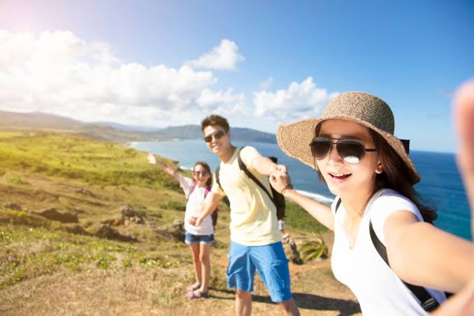 Bí quyết chụp ảnh gia đình mùa hè đẹp tự nhiên